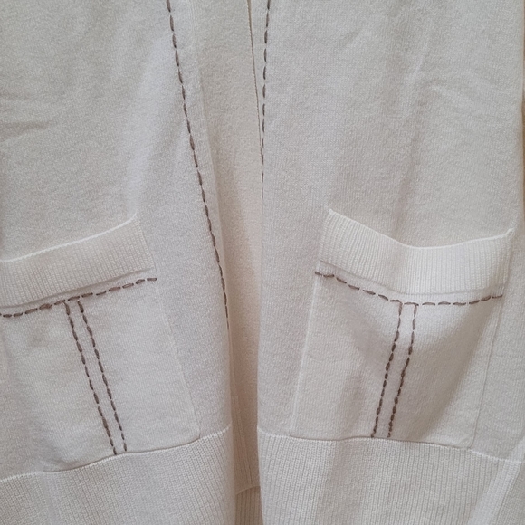 Van Kukil Cashmere Collegiate Style Cardigan XL and L -NWT - Picture 7 of 17